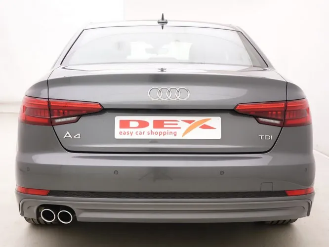 Audi A4 2.0 TDi 190 S-Line + GPS + LED Lights + Adaptiv Crui Image 5