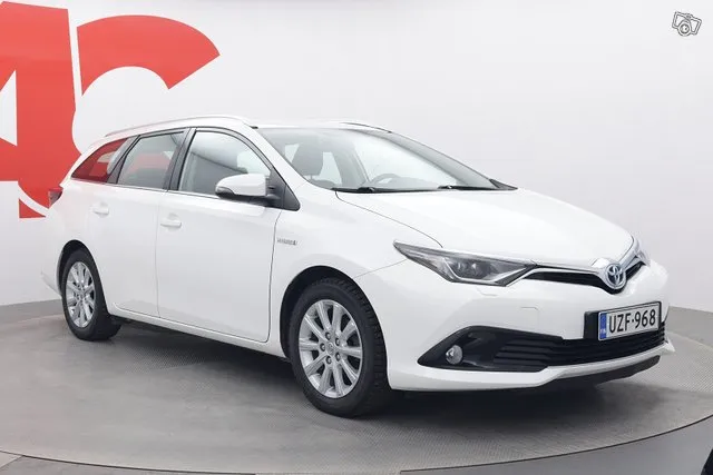 Toyota Auris Touring Sports 1,8 Hybrid Active - / Navi / Kamera / Merkki huoltokirja / Led-valot / Image 7