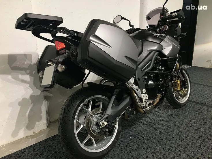 Triumph Tiger Image 2